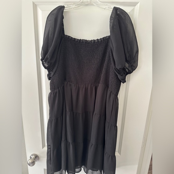 Chic Soul Black Square-Neck Puff-Sleeve Tiered Dress - Picture 7 of 8